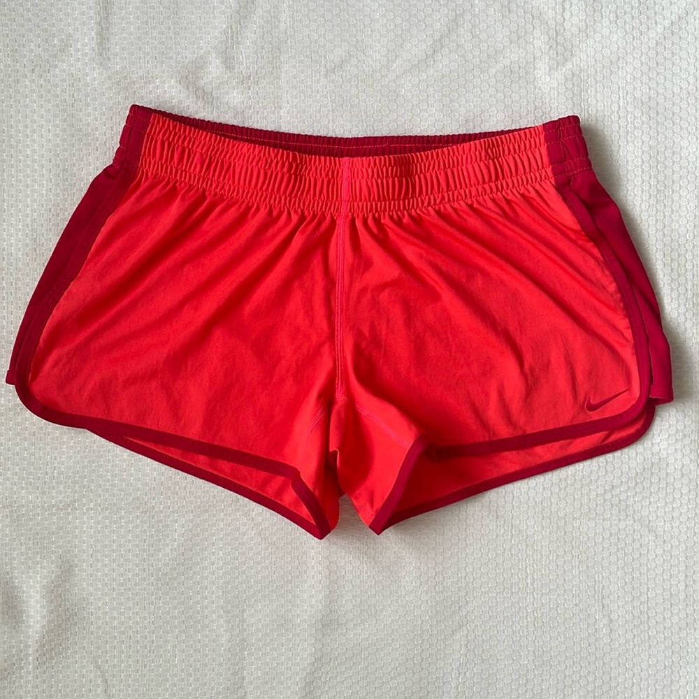 Nike Dri-Fit Womens Shorts Salmon M